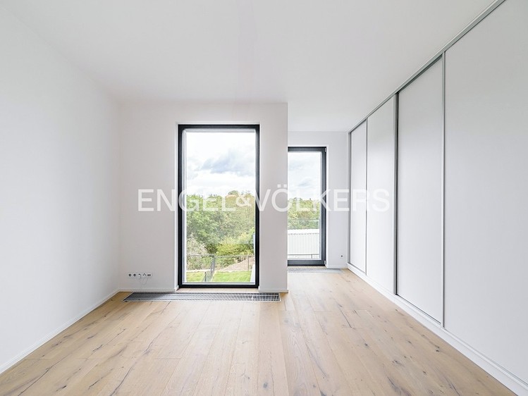 Pronájem rodinného domu 194 m², pozemek 226 m² - foto 5