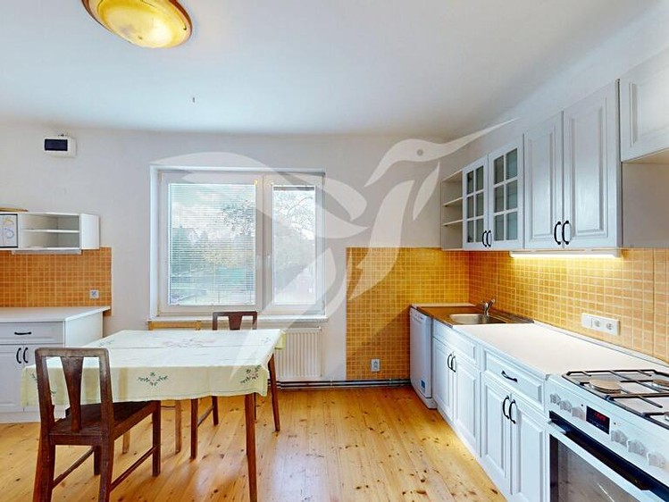 Pronájem rodinného domu 91 m², pozemek 240 m² - foto 2