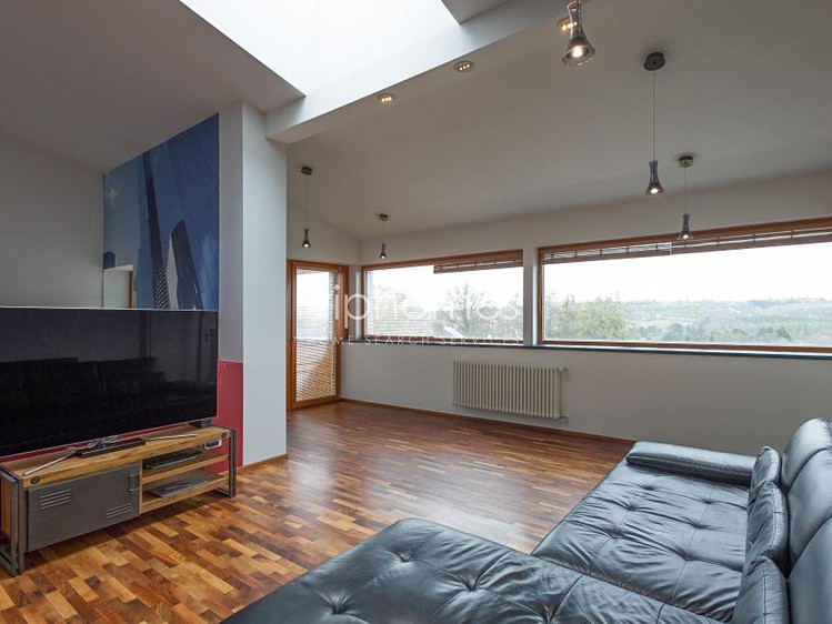 Pronájem vily 210 m², pozemek 582 m² - foto 5