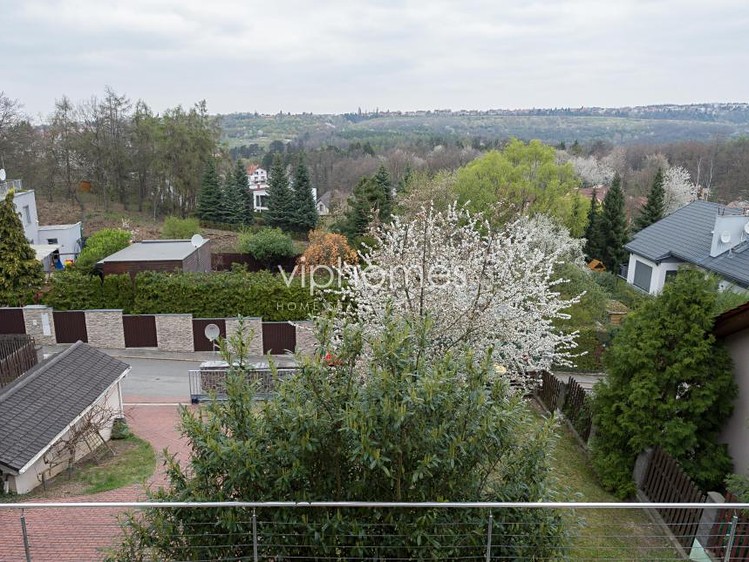 Pronájem vily 210 m², pozemek 582 m² - foto 6