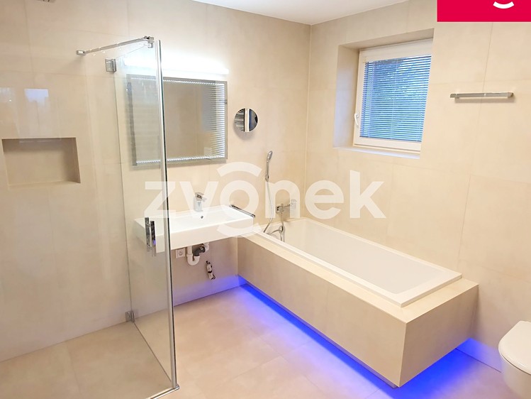 Pronájem rodinného domu 150 m², pozemek 350 m² - foto 8