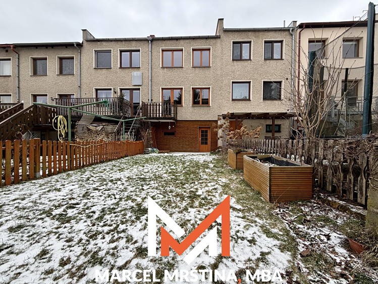 Pronájem  rodinného domu 209 m², pozemek 190 m² - foto 3