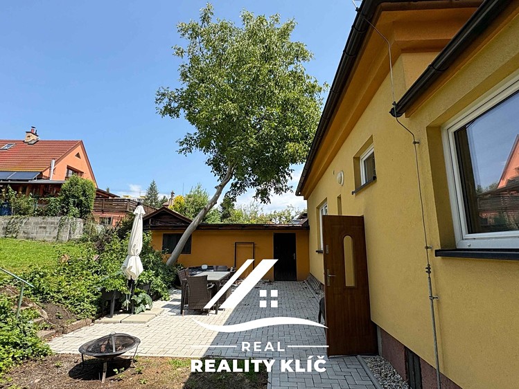 Pronájem rodinného domu 150 m², pozemek 630 m² - foto 2
