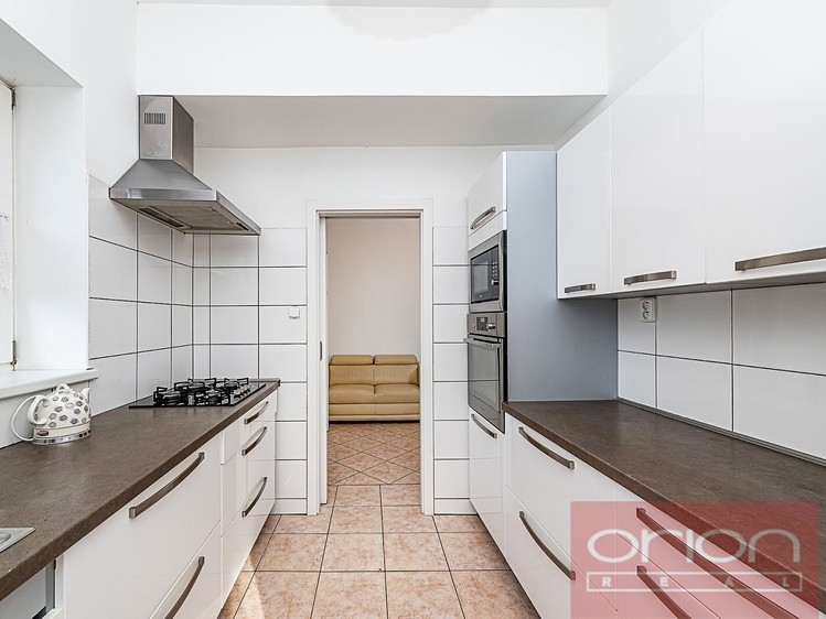 Pronájem rodinného domu 350 m², pozemek 800 m² - foto 7