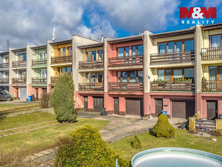 Pronájem rodinného domu 215 m², pozemek 285 m² - foto 8