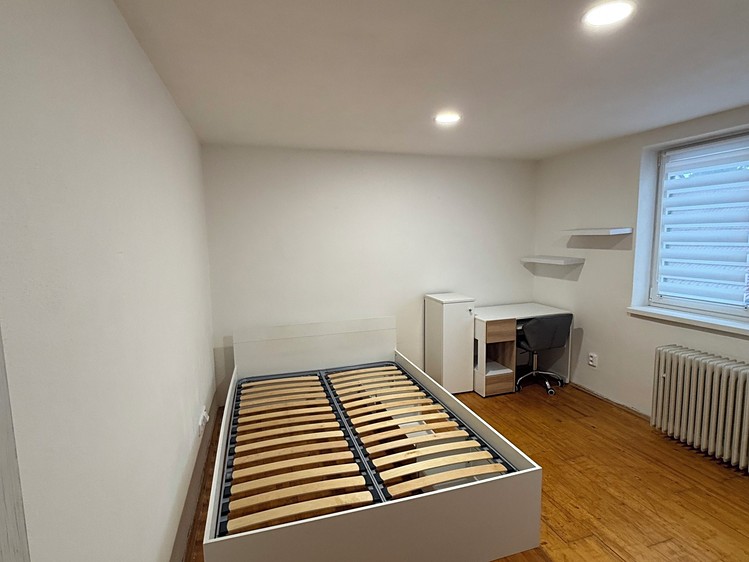 Pronájem rodinného domu 98 m², pozemek 137 m² - foto 7