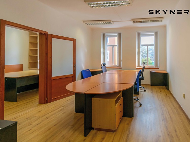 Pronájem  vícegeneračního domu 360 m², pozemek 176 m² - foto 8