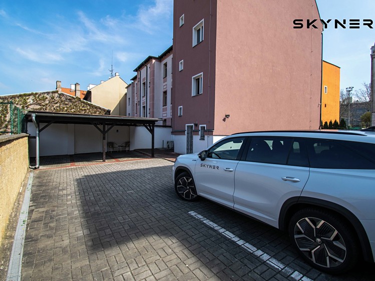 Pronájem  vícegeneračního domu 360 m², pozemek 176 m² - foto 5