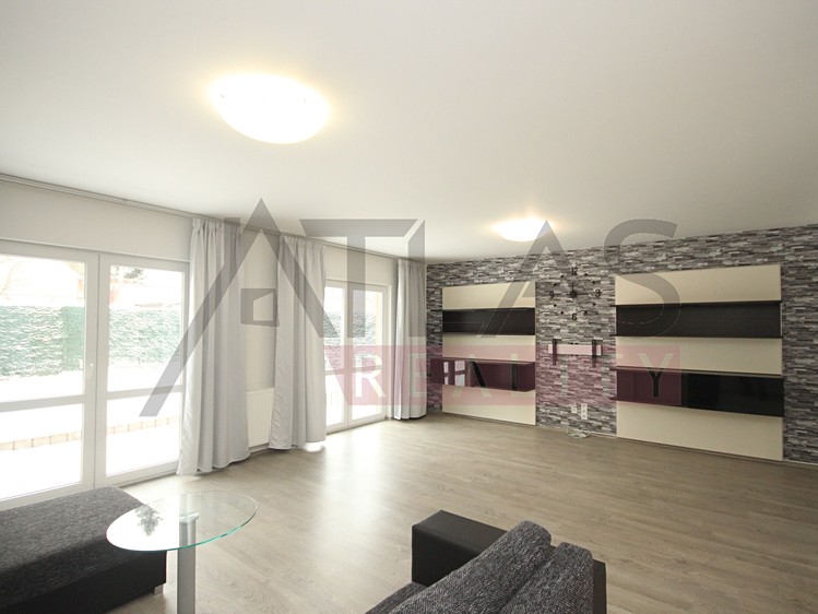 Pronájem rodinného domu 170 m², pozemek 400 m² - foto 3