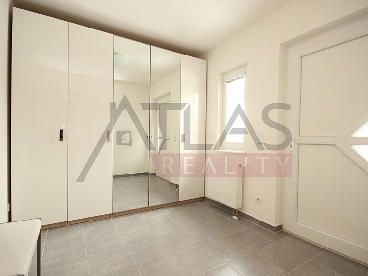 Pronájem rodinného domu 170 m², pozemek 400 m² - foto 8