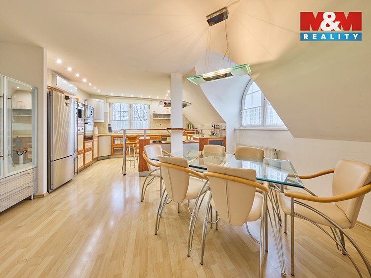 Pronájem  rodinného domu 150 m², pozemek 2 053 m² - foto 8