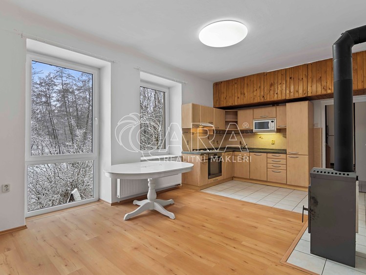Pronájem rodinného domu 104 m², pozemek 200 m² - foto 3