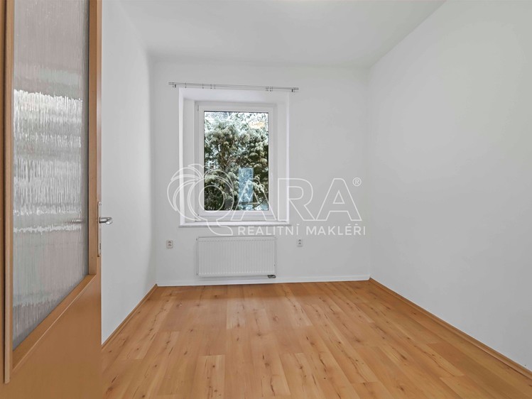 Pronájem rodinného domu 104 m², pozemek 200 m² - foto 8