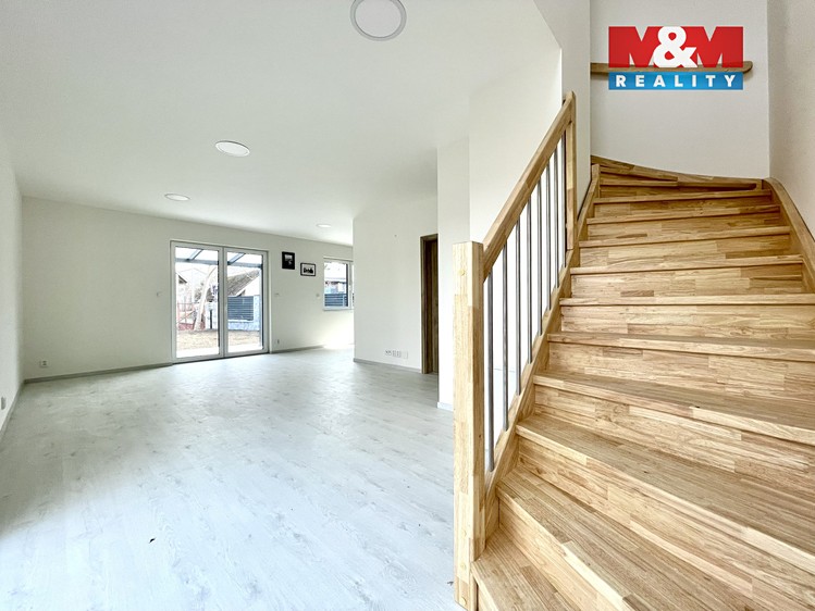 Pronájem  rodinného domu 142 m², pozemek 560 m² - foto 5