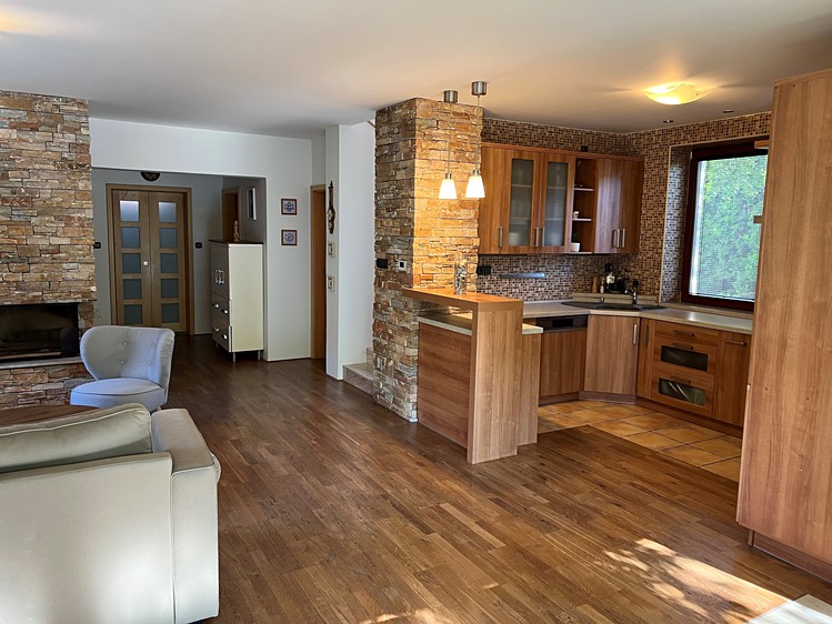 Pronájem rodinného domu 163 m², pozemek 480 m² - foto 2