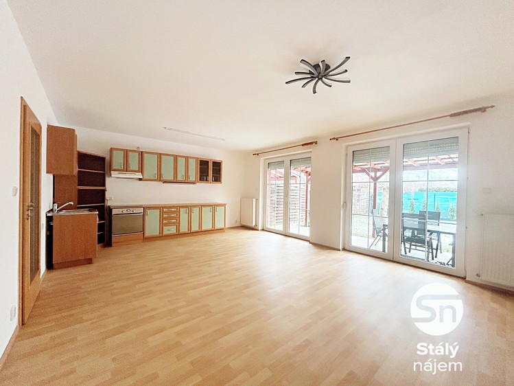 Pronájem rodinného domu 105 m², pozemek 80 m² - foto 1