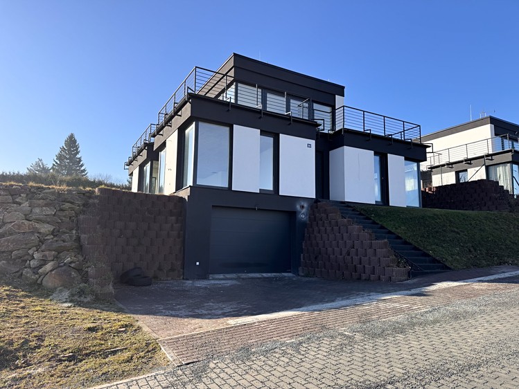 Pronájem rodinného domu 254 m², pozemek 717 m² - foto 4