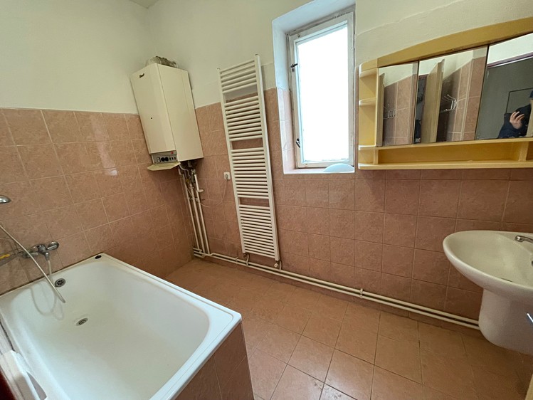 Pronájem rodinného domu 450 m², pozemek 1 m² - foto 7