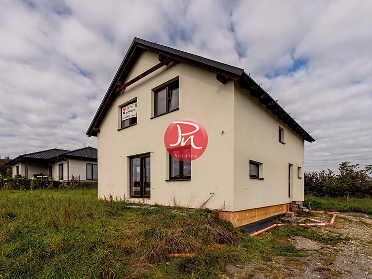 Pronájem rodinného domu 149 m², pozemek 1 400 m² - foto 1