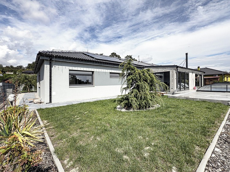 Pronájem rodinného domu 120 m², pozemek 650 m² - foto 7