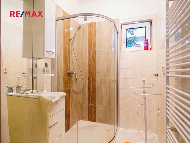 Pronájem rodinného domu 170 m², pozemek 300 m² - foto 5