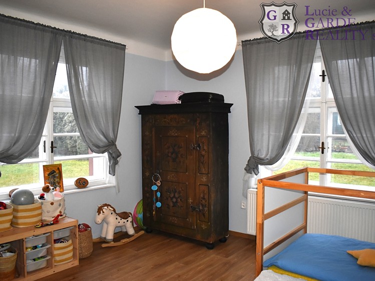 Pronájem rodinného domu 144 m², pozemek 1 721 m² - foto 7