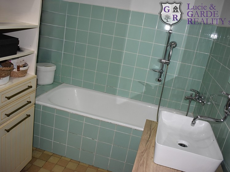 Pronájem rodinného domu 144 m², pozemek 1 721 m² - foto 6