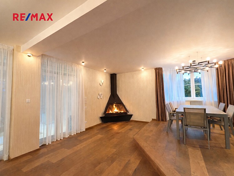 Pronájem rodinného domu 280 m², pozemek 2 762 m² - foto 3