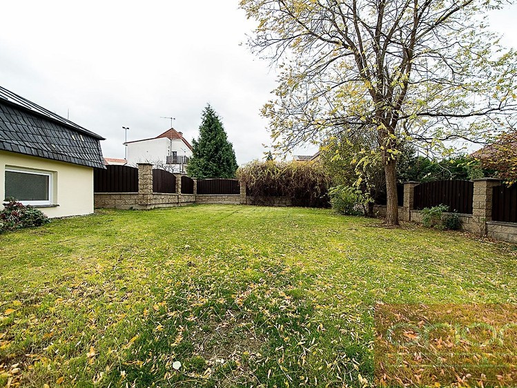 Pronájem rodinného domu 400 m², pozemek 950 m² - foto 5