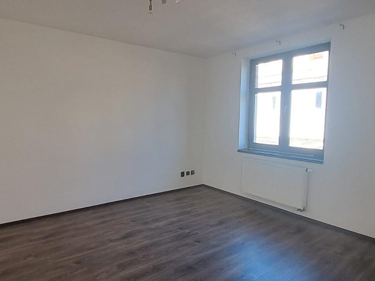 Pronájem rodinného domu 138 m², pozemek 320 m² - foto 3