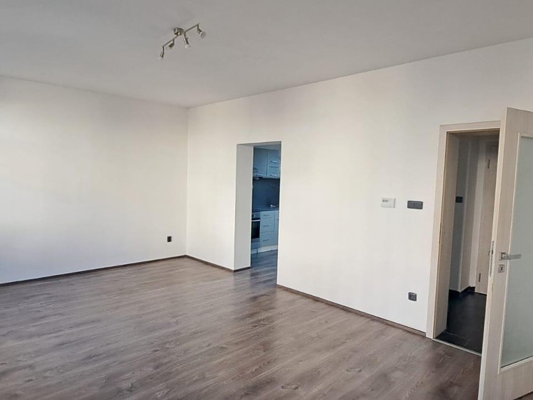 Pronájem rodinného domu 138 m², pozemek 320 m² - foto 5