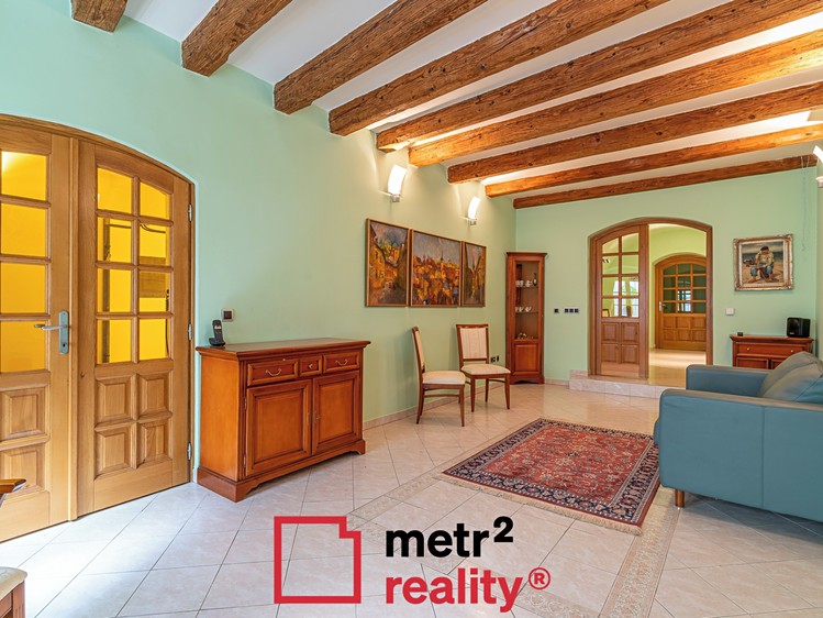 Pronájem rodinného domu 360 m², pozemek 121 m² - foto 2