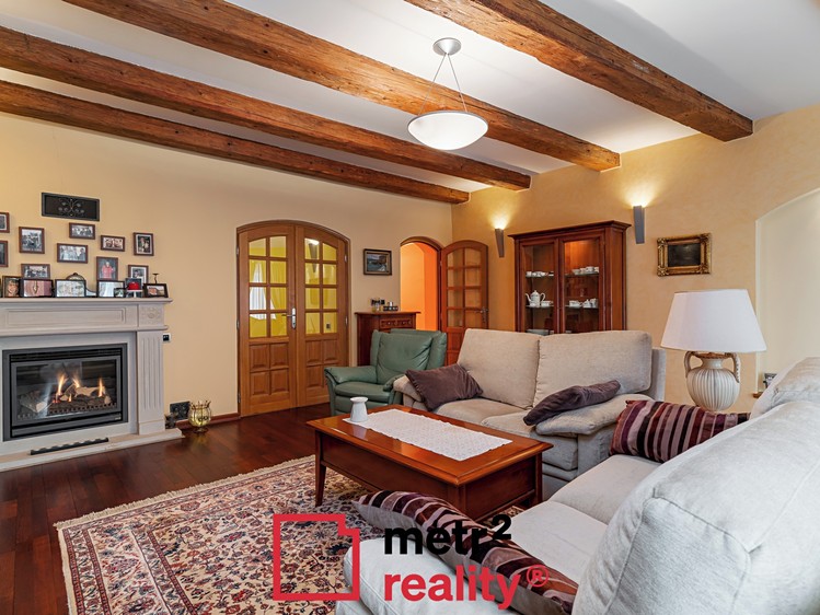 Pronájem rodinného domu 360 m², pozemek 121 m² - foto 5
