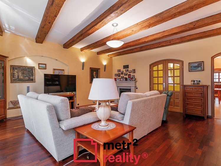 Pronájem rodinného domu 360 m², pozemek 121 m² - foto 6