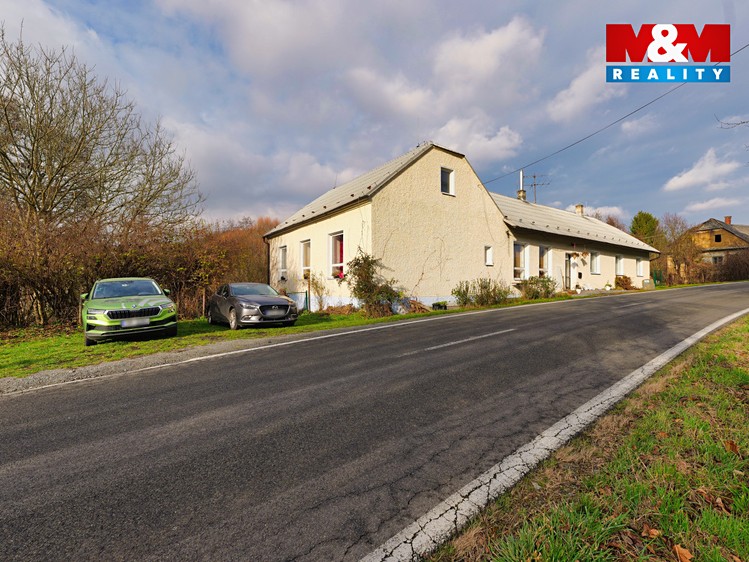 Pronájem rodinného domu 240 m², pozemek 4 325 m² - foto 2