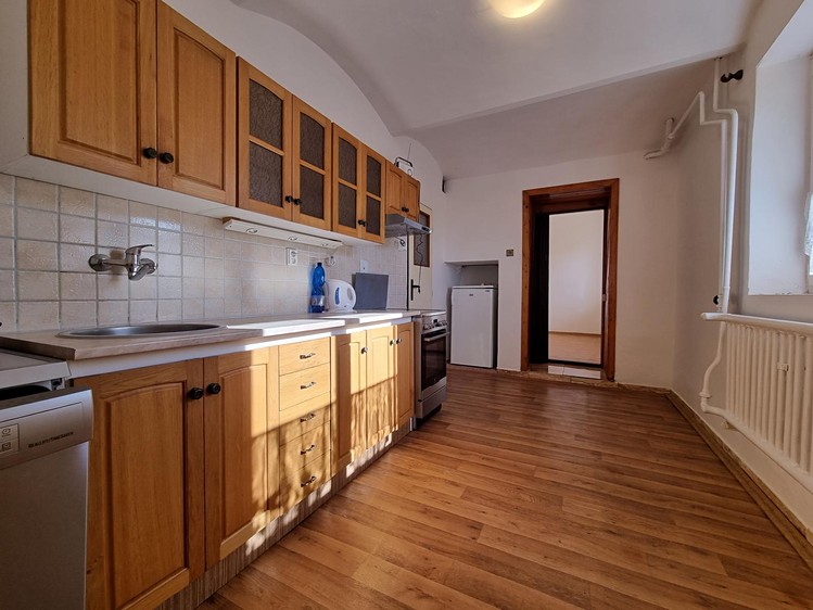 Pronájem rodinného domu 160 m², pozemek 800 m² - foto 8