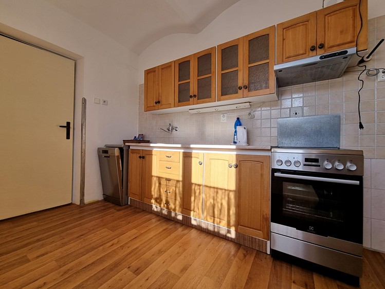 Pronájem rodinného domu 160 m², pozemek 800 m² - foto 7