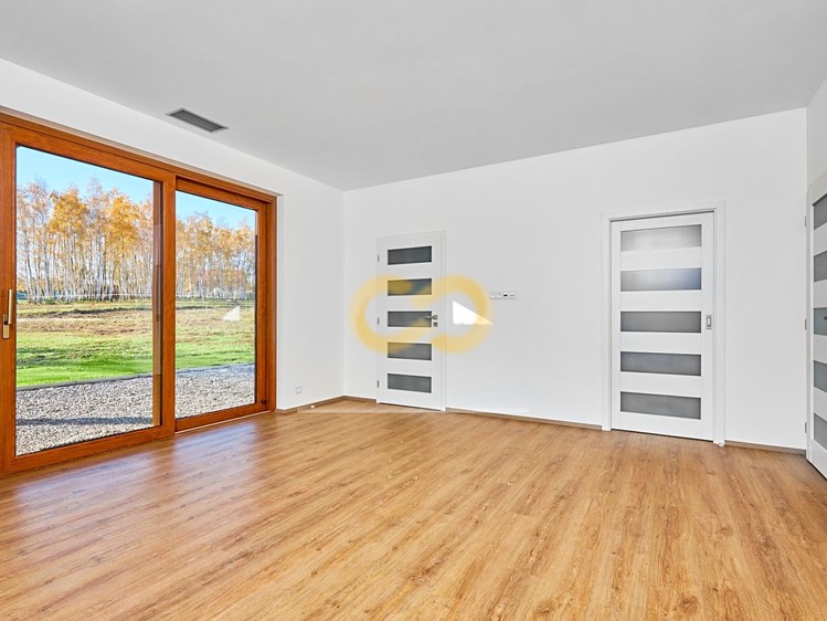 Pronájem  rodinného domu 296 m², pozemek 1 600 m² - foto 6