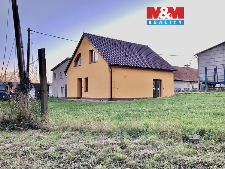 Pronájem rodinného domu 162 m², pozemek 250 m² - foto 1