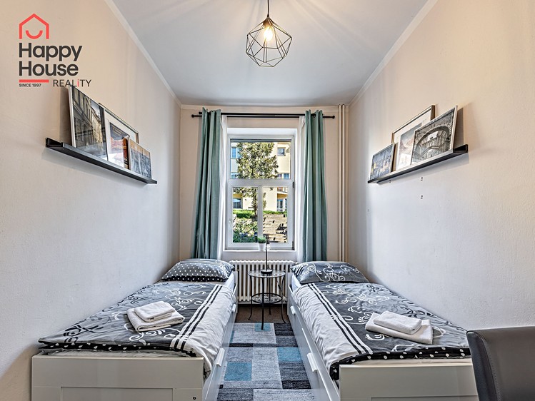 Pronájem  rodinného domu 400 m², pozemek 14 m² - foto 3