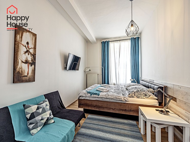 Pronájem  rodinného domu 400 m², pozemek 14 m² - foto 7