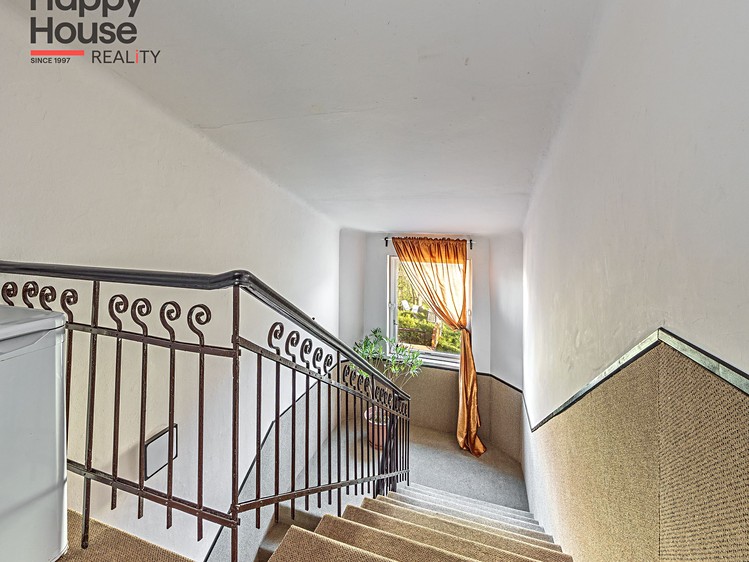 Pronájem  rodinného domu 400 m², pozemek 14 m² - foto 5