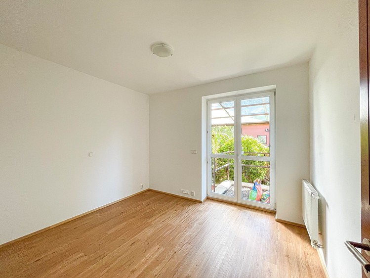 Pronájem  rodinného domu 280 m², pozemek 579 m² - foto 4