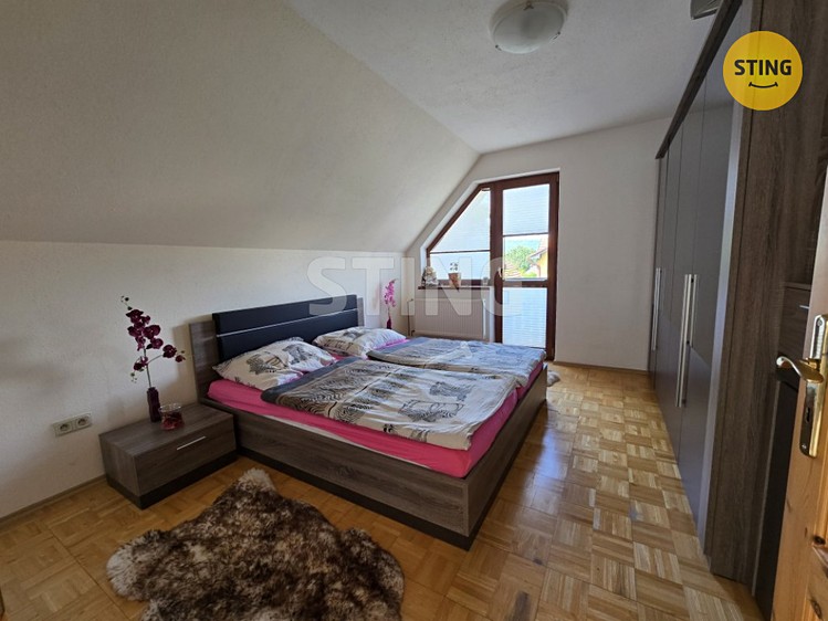 Pronájem rodinného domu 170 m², pozemek 878 m² - foto 5