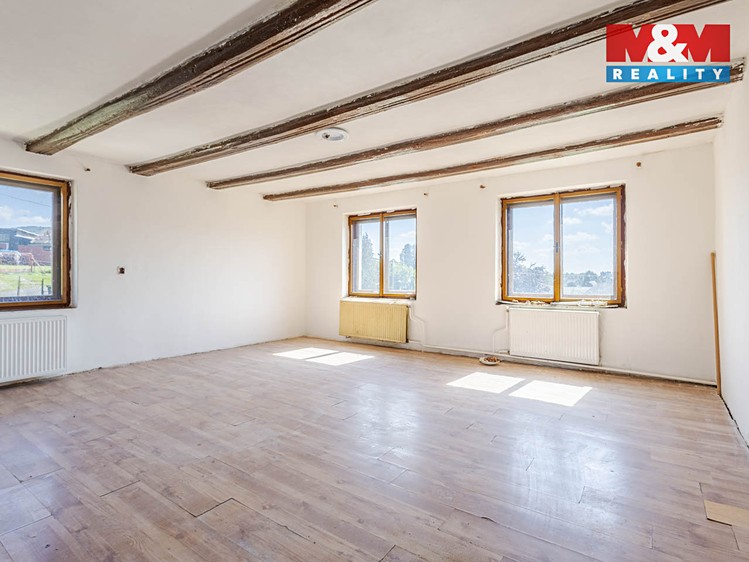 Pronájem rodinného domu 1 266 m², pozemek 957 m² - foto 2