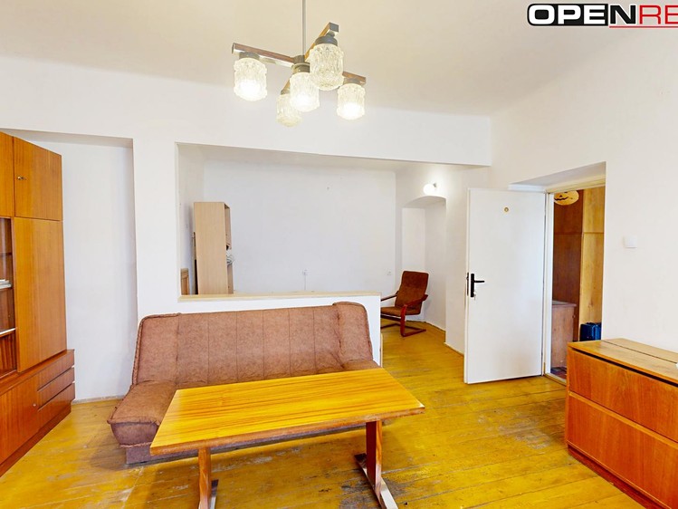Pronájem vícegeneračního domu 380 m², pozemek 762 m² - foto 3
