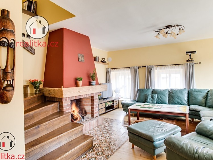 Pronájem rodinného domu 200 m², pozemek 147 m² - foto 3