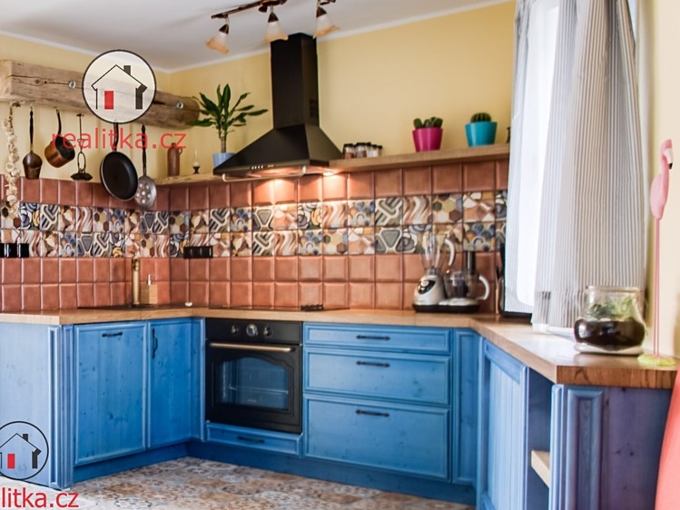 Pronájem rodinného domu 200 m², pozemek 147 m² - foto 2