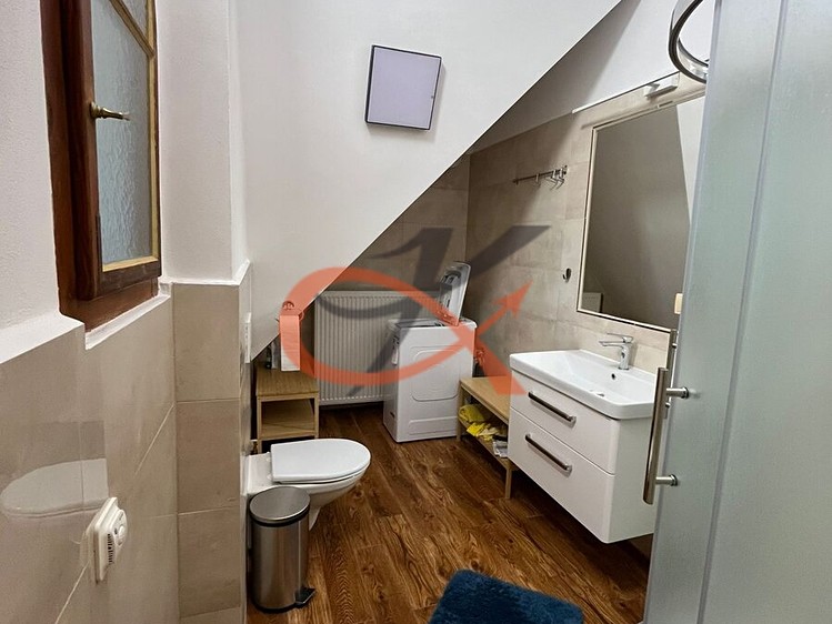 Pronájem  rodinného domu 185 m², pozemek 73 m² - foto 8