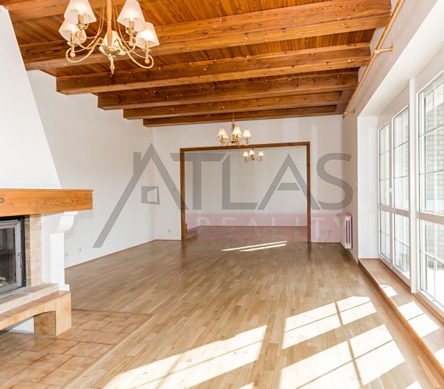 Pronájem rodinného domu 300 m², pozemek 750 m² - foto 5